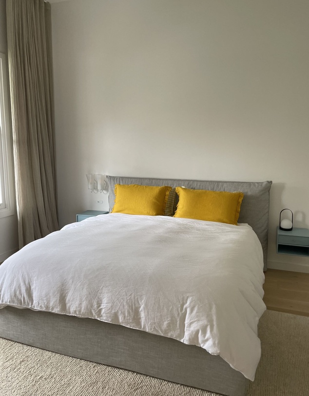 SILK MAGNOLIA - French Linen Ruffle Pillowcase