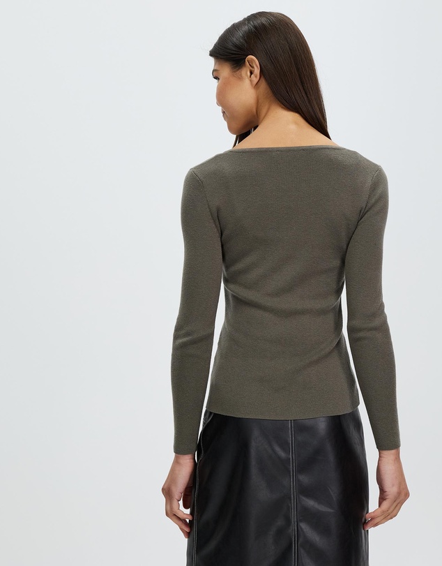 Honey and Beau - Round Neck Base Top