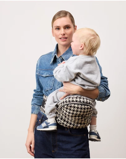 portier - The Brio Belt Toddler Carrier - Houndstooth