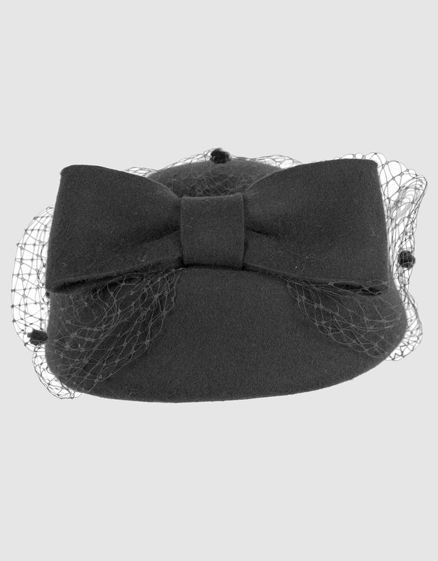 Max Alexander - Felt Pillbox Hat With Veil