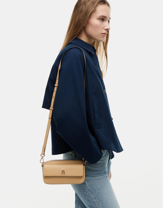 Tommy Hilfiger - Icon Camera Bag