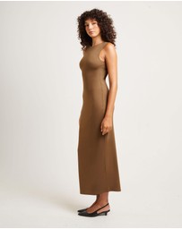 Alice In The Eve - Dahlia Curve Cut Out Maxi Dress