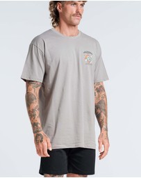 Vacancy Co - Nurture Nature Tee