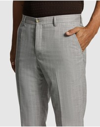 yd. - Easton Slim Tapered Pant