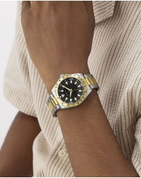 GUESS - GUESS Men's 2-Tone Analogue Watch