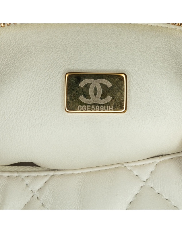 Pre-Loved by Azura Reborn - Pre-Loved Chanel 22 Quilted Leather Handbag