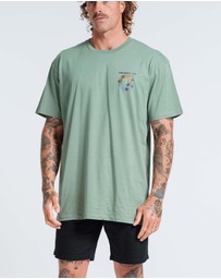 Vacancy Co - Peace & Leisure Tee