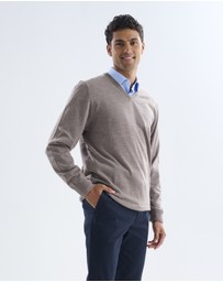 3 Wise Men - 3 Wise Men Fisher V Neck Merino Knit - Sand