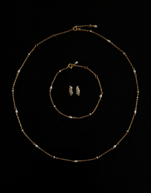 SAINT VALENTINE - Stars & Moons Necklace - Gold