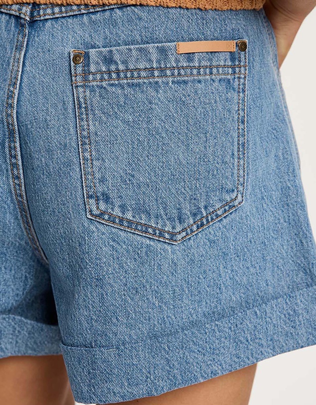 KIVARI - Avery Denim Shorts