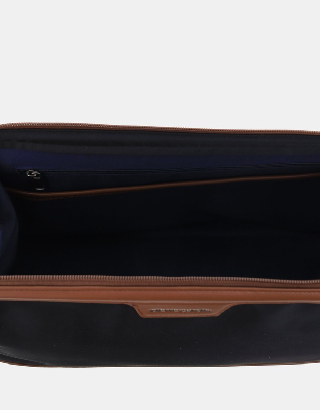 Pierre Cardin - Pierre Cardin Euro Toiletry Bag