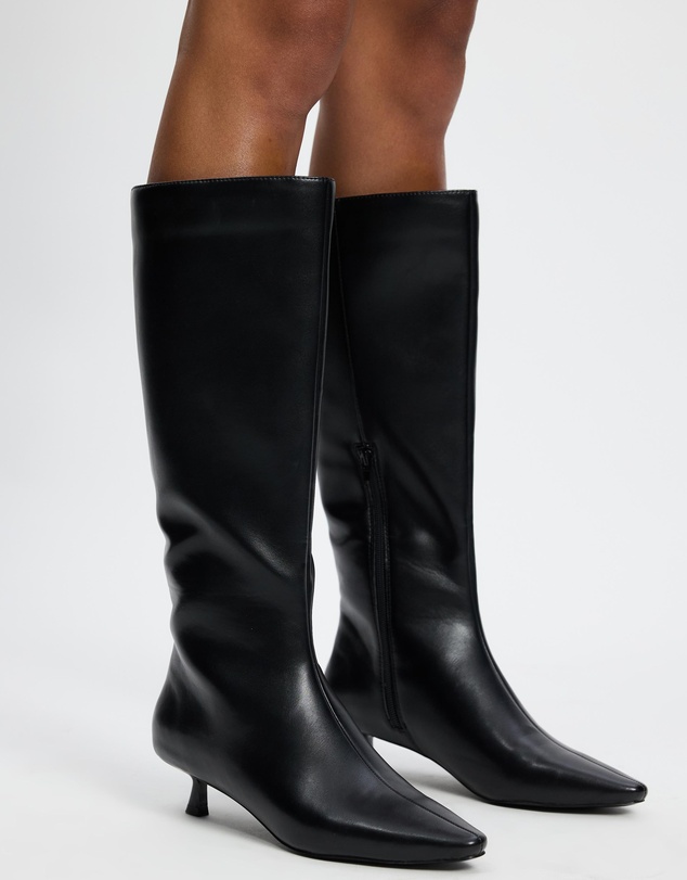 Dazie - Olivia Kitten Heel Boots