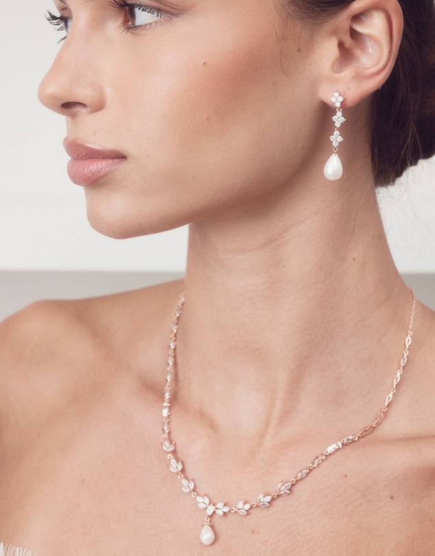 The White Collection - Liliana - Classic Gold Pearl Bridal Necklace