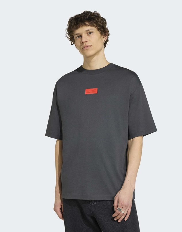 adidas Performance - AUDI REVOLUT F1 TEAM ELEVATED GRAPHIC I TEE Mens