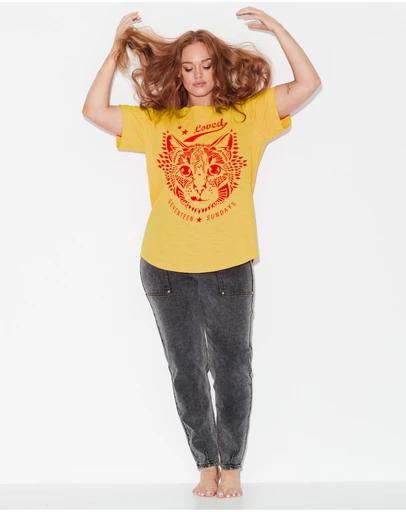 17 Sundays - Cat Tee - Mustard