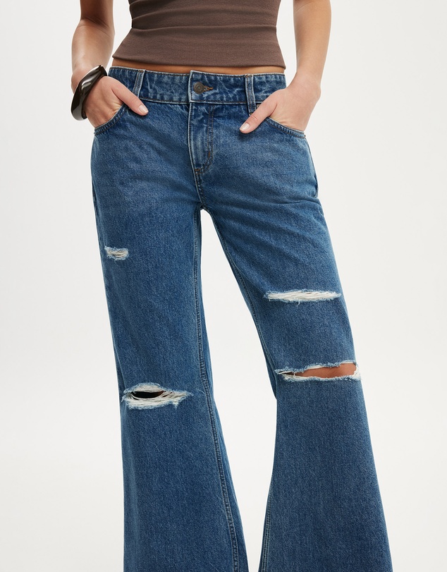 Cotton On - Low Relaxed Flare Jean