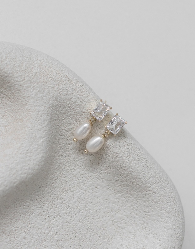The White Collection - Helena - Freshwater Pearl Gold Bridal Earrings