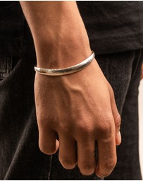 Dower & Hall - Men's Hammered Curved Bangle In Sterling Silver