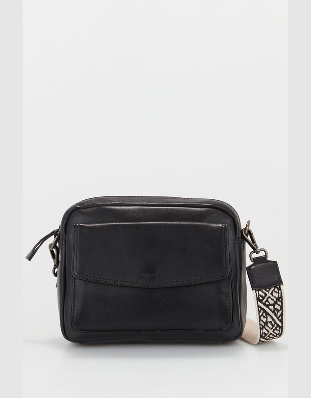 Evity - Pia Leather Crossbody Bag