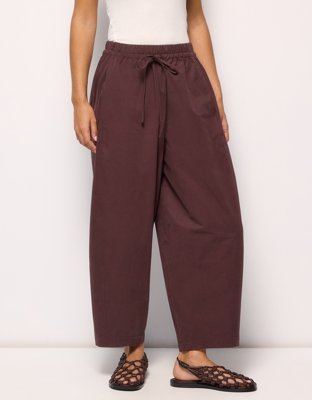 AERE - Cotton Barrel Leg Pants