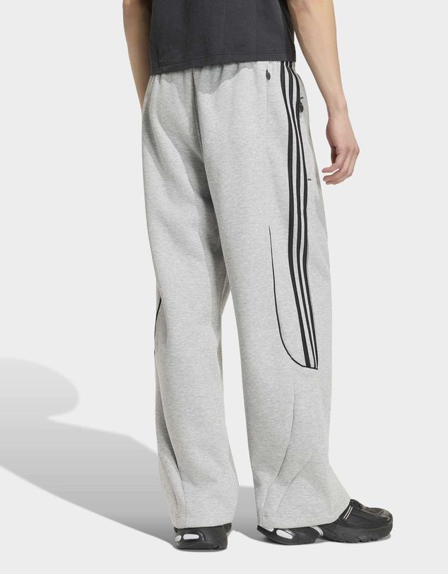 adidas Originals - SPACER TEAMGEIST 26 CUTLINE OPEN HEM PANTS Mens