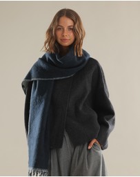 Morgan & Taylor - Hannah Reversible Scarf in Navy Blue