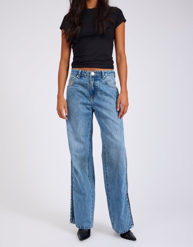 ONE TEASPOON - Low Riders Low Waist Wide Leg Zipped Denim Jeans - Pretty Blue