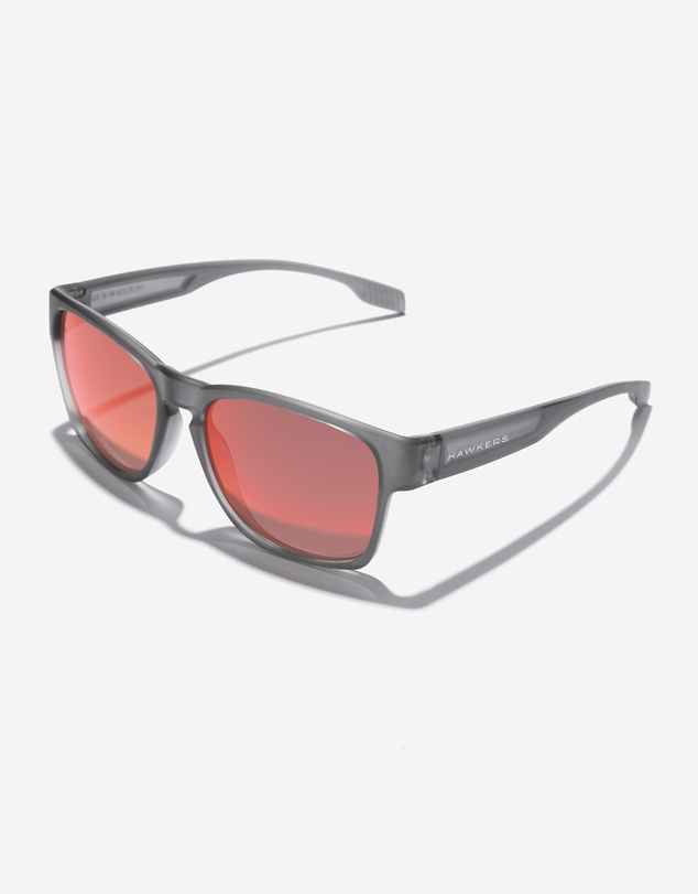 Hawkers Co - HAWKERS - Polarized Grey Ruby CORE RAW  Sunglasses for Men and Women UV400