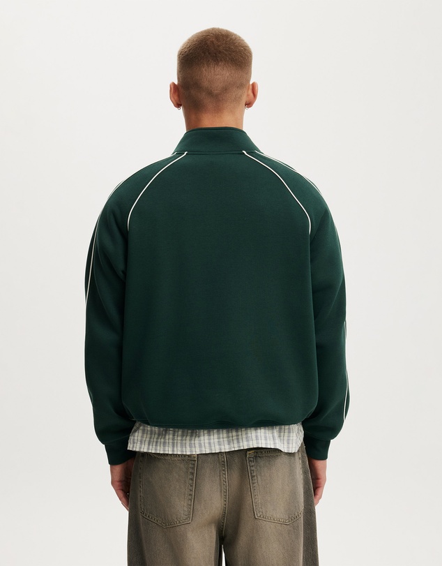 Cotton On - 1/4 Zip Graphic Fleece