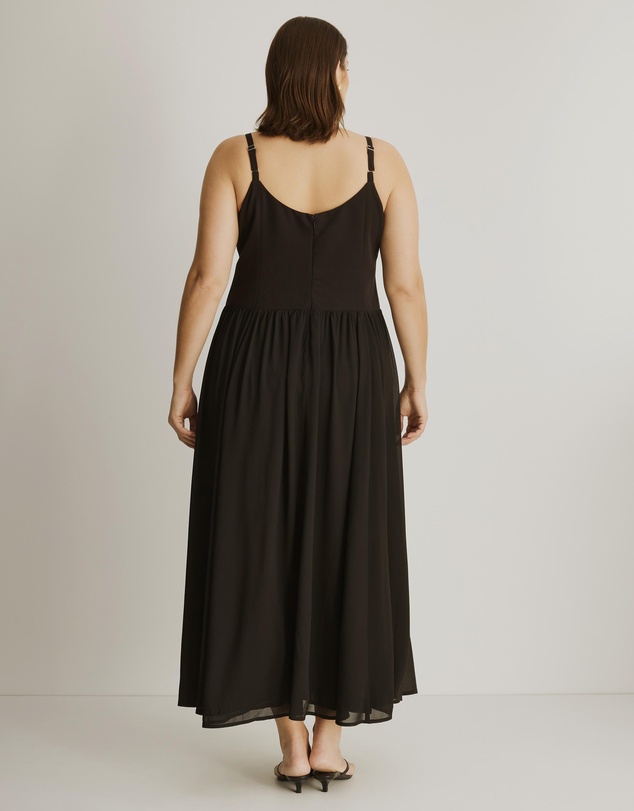 Atmos&Here Curvy - Amie Contrast Pleat Skirt Maxi Dress