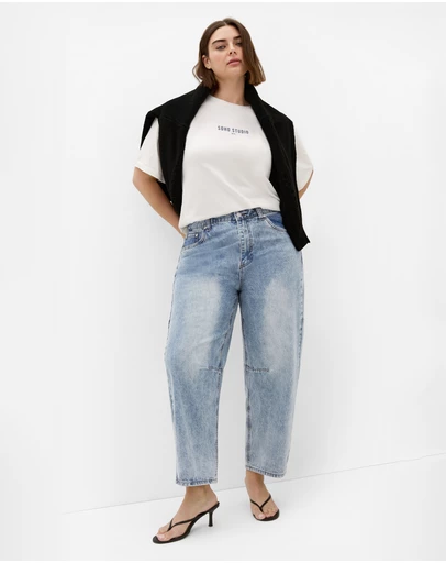 City Chic - Plus size Harley Fit Bridget Barrel Ankle Grazer Jean - vintage mid wash