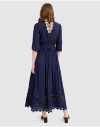 Belle & Bloom - All Eyes On Me Midi Dress
