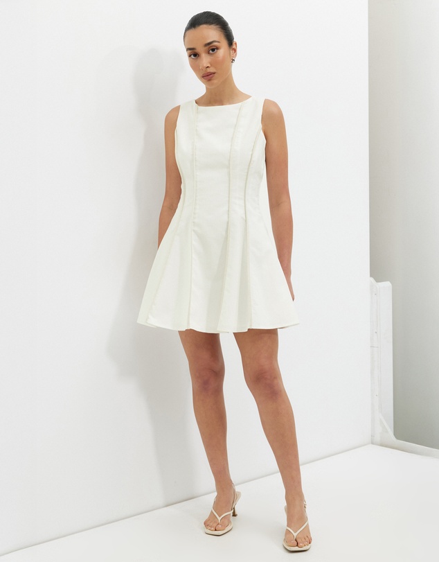 Calli - Oliviah Sleeveless Mini Dress