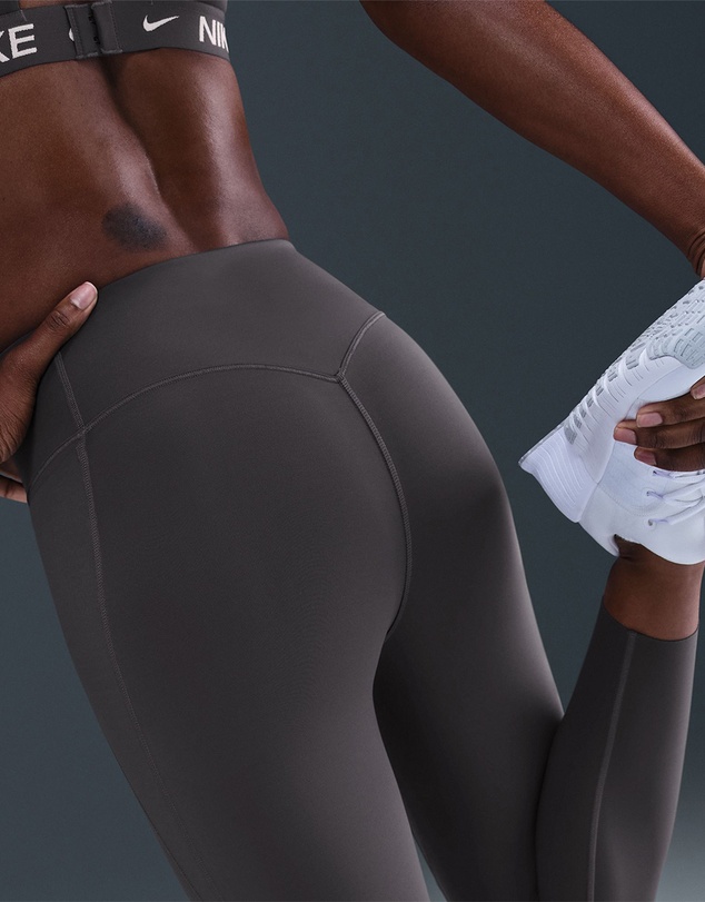 Nike - Universa High-Waisted 7/8 Leggings