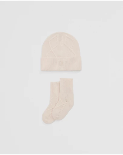 Country Road - Cable Knit Gift Set