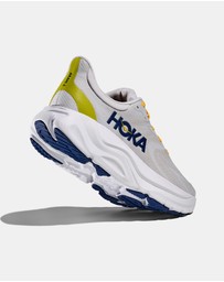 HOKA - Arahi 8 - Men's