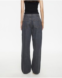 Lioness - Divine Jeans - ICONIC EXCLUSIVE