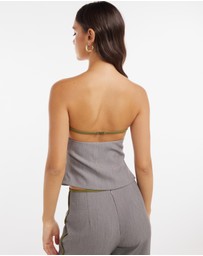 Dazie - Style Queen Strapless Top
