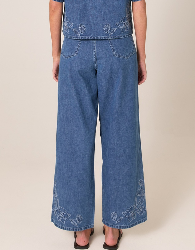 Fate + Becker - Sloane Embroidered Jean