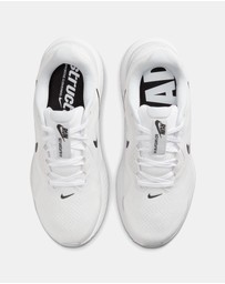 Nike - Structure 26 - Women's