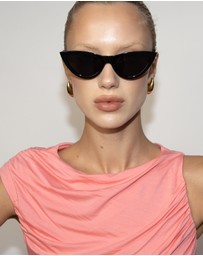 Reality Eyewear - Kiss Kiss