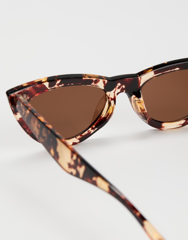 Reality Eyewear - Kiss Kiss