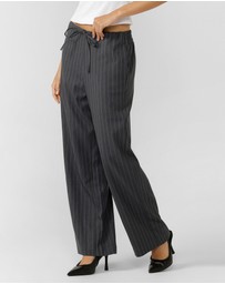 Lorna Jane - Effortless Tailored Pants
