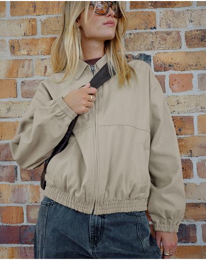 ASH GREEN