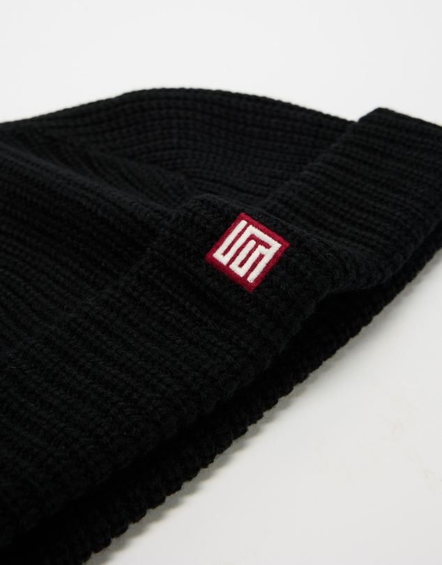 S Double - Red Cube Low Beanie