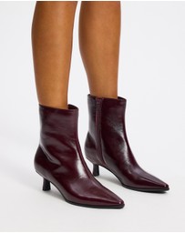 Atmos&Here - Lennox Leather Ankle Boots
