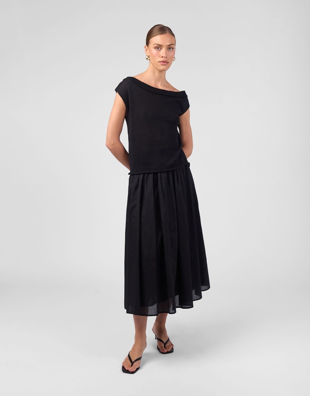 MVN - Off Shoulder Knit Tee