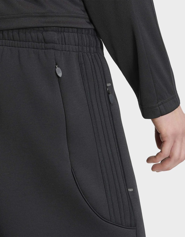 adidas Originals - SPACER TEAMGEIST 26 CUTLINE SHORTS Mens