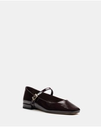 Wittner - Aria Crinkle Patent Leather Mary Janes