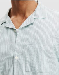 Cotton On - Textured Short Sleeve Shirt